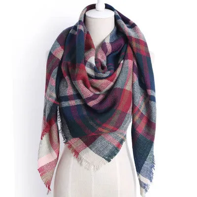 Chic Geometric Elegance: Women's Triangle Scarf