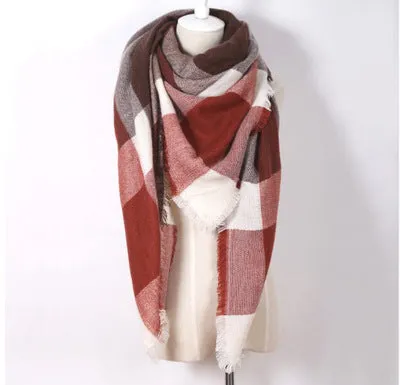 Chic Geometric Elegance: Women's Triangle Scarf