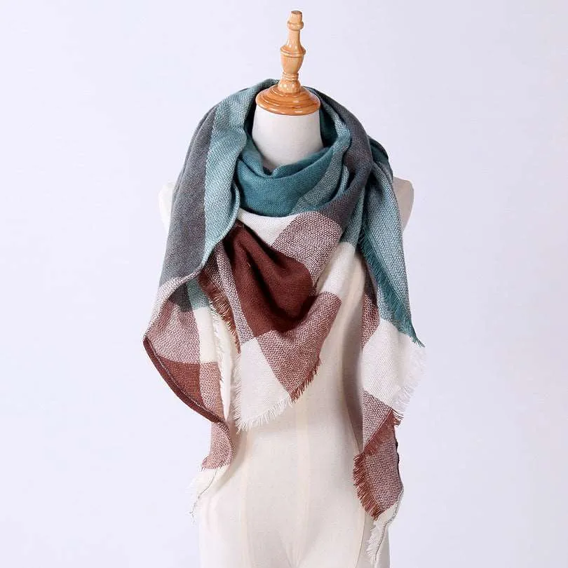 Chic Geometric Elegance: Women's Triangle Scarf