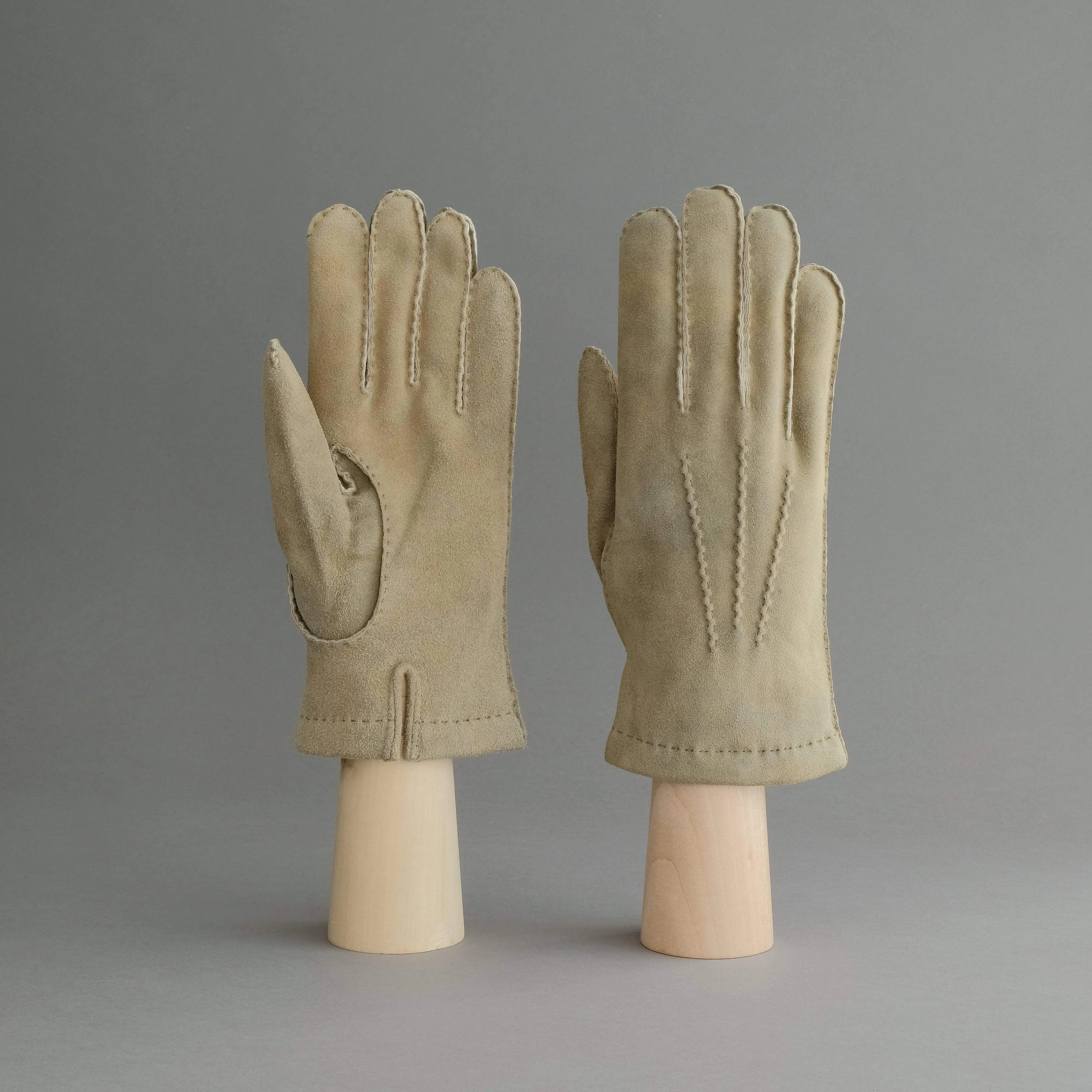 Gentlemen's Gloves from Beige Goatskin Lined with Cashmere