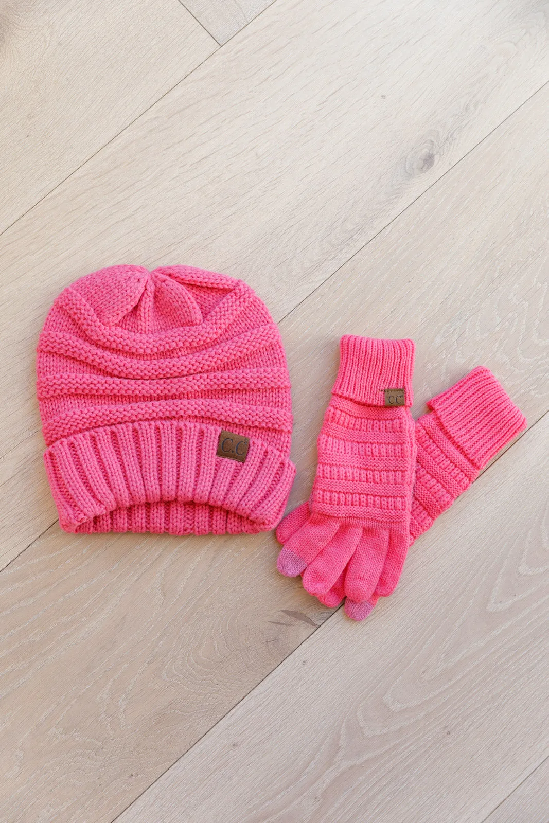 Got You Covered Knit Gloves In Candy Pink