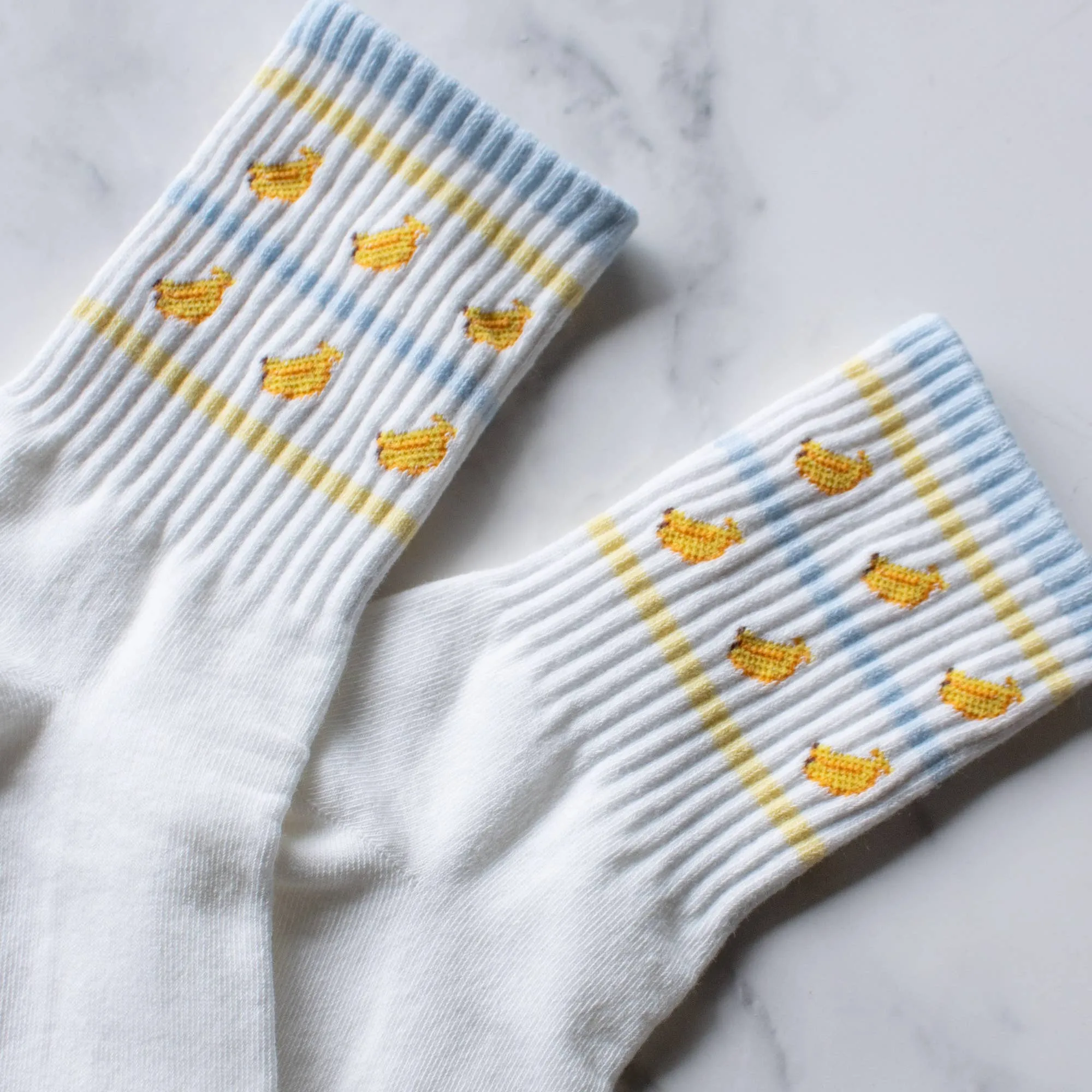 Juicy Fruit Casual Socks: Banana