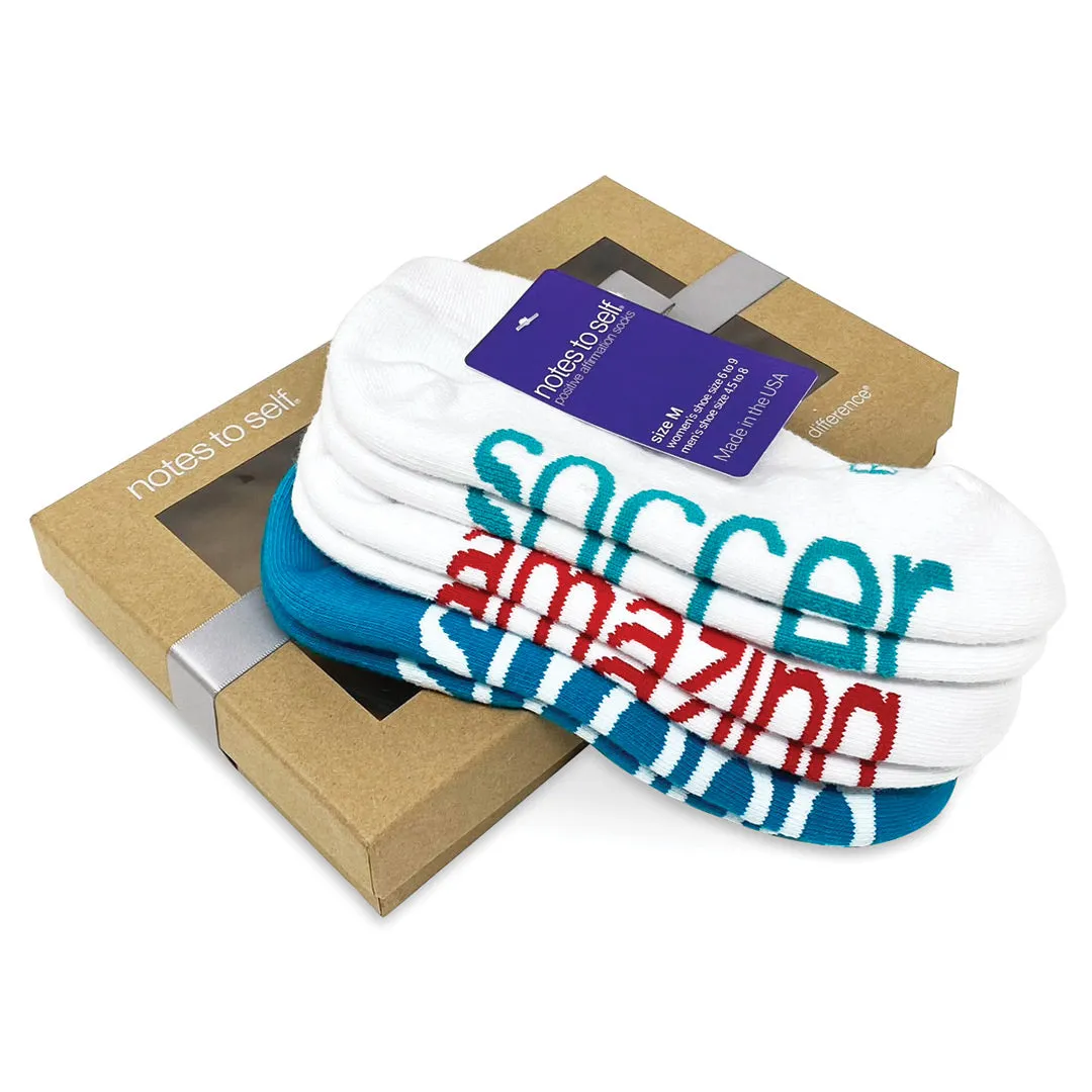 Soccer, amazing and strong - 3 pairs of socks in gift box