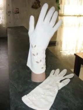 Vintage Cut-Out Dress Gloves White Size S